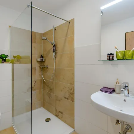 Hotel An Der Brunnader-ihr Perfekter Rueckzugsort In Der Bayerischen Toskana-ueberwiegend Mit Klima-3geh-min Zur Therme
